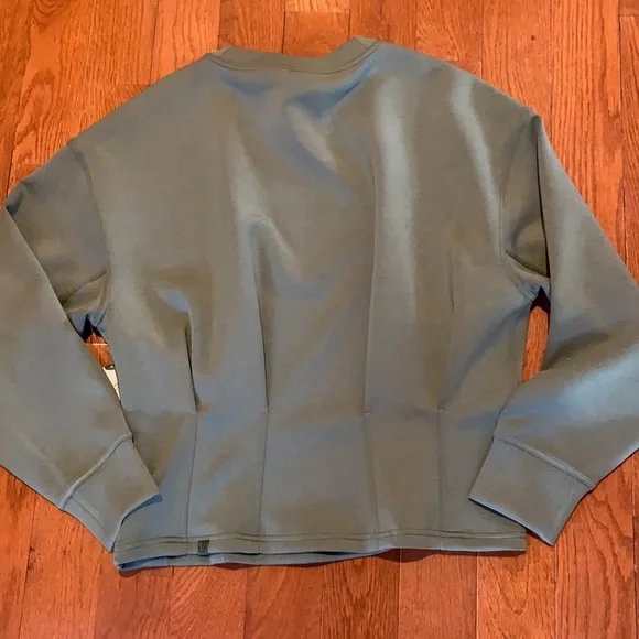 💚LULULEMON GATHERED WAIST CREW PULLOVER-GREEN TWILL-12💚 - Picture 5 of 16